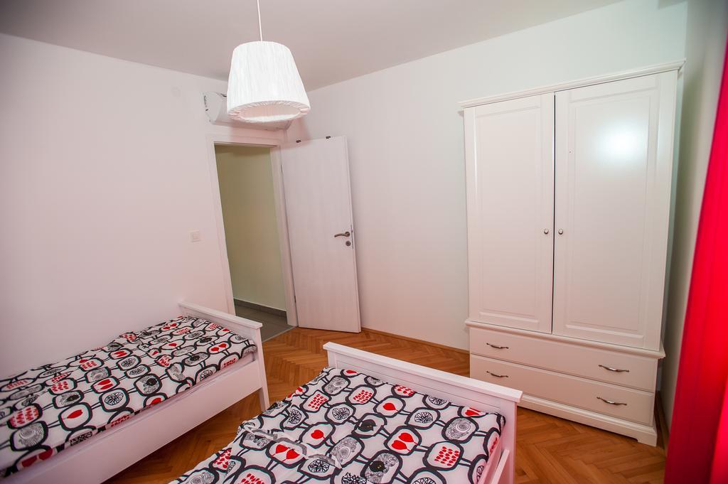 Dadule Apartments Ποντστράνα Εξωτερικό φωτογραφία